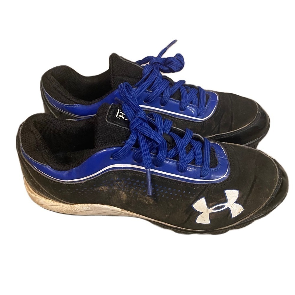 Under Armour Kids Black Blue Cleats Sz 4